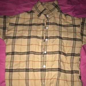 Small Woman’s Tan Flannel Buttoned Plaid Jacket